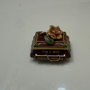 Estee Lauder 'Fragrant Treasures' Solid Perfume Compact Jay Strongwater Signed